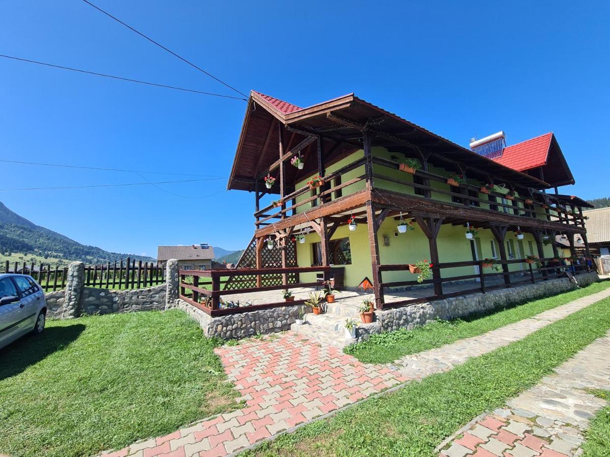 Maricom Home Zărneşti Extérieur photo