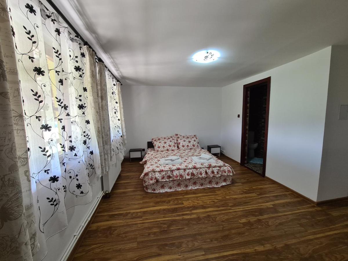 Maricom Home Zărneşti Extérieur photo